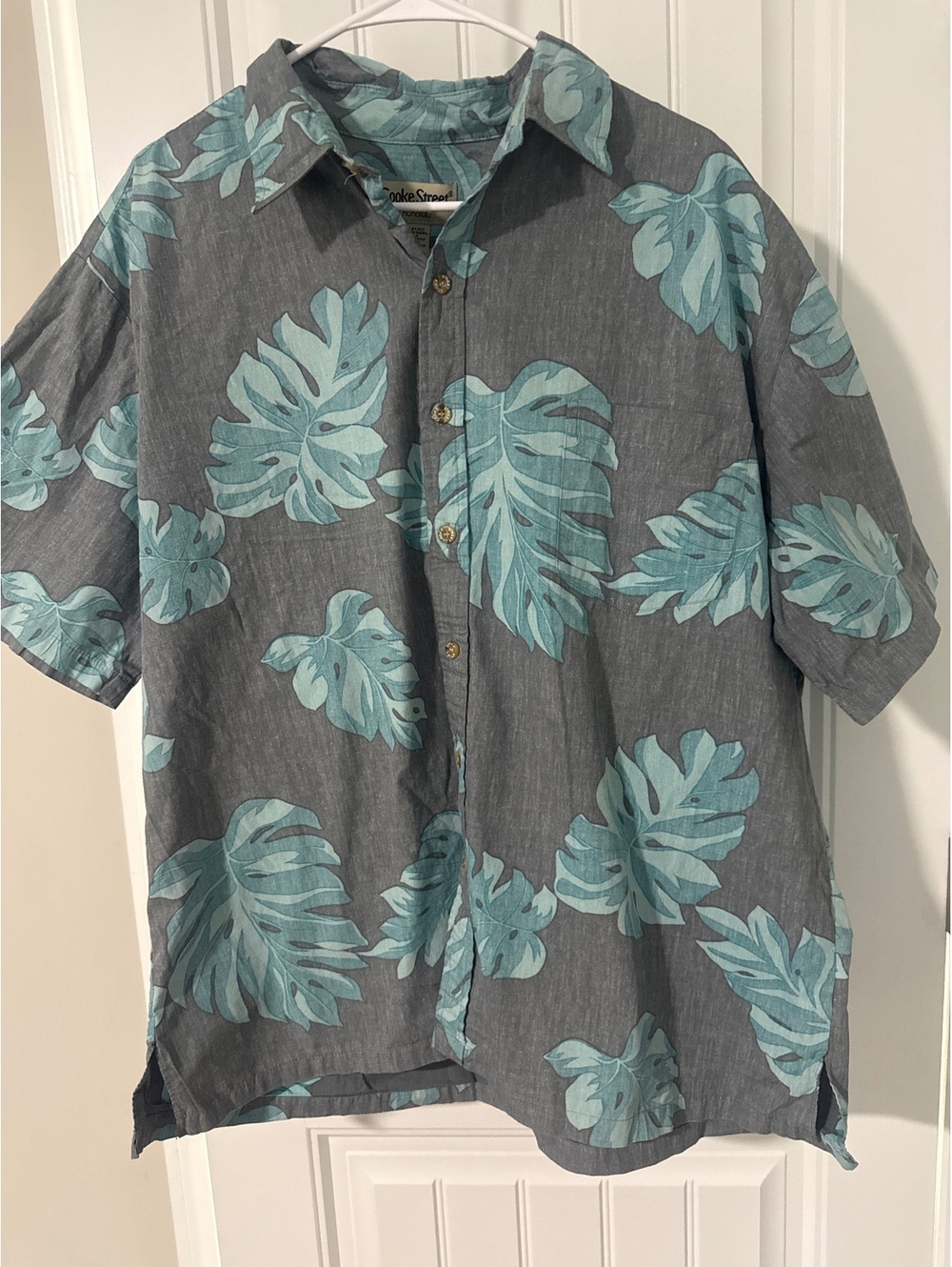 Cooke Street Honolulu Men's 2XL Hawaiian Shirt Gray with Blue Leaf Print - Picture 1 of 3